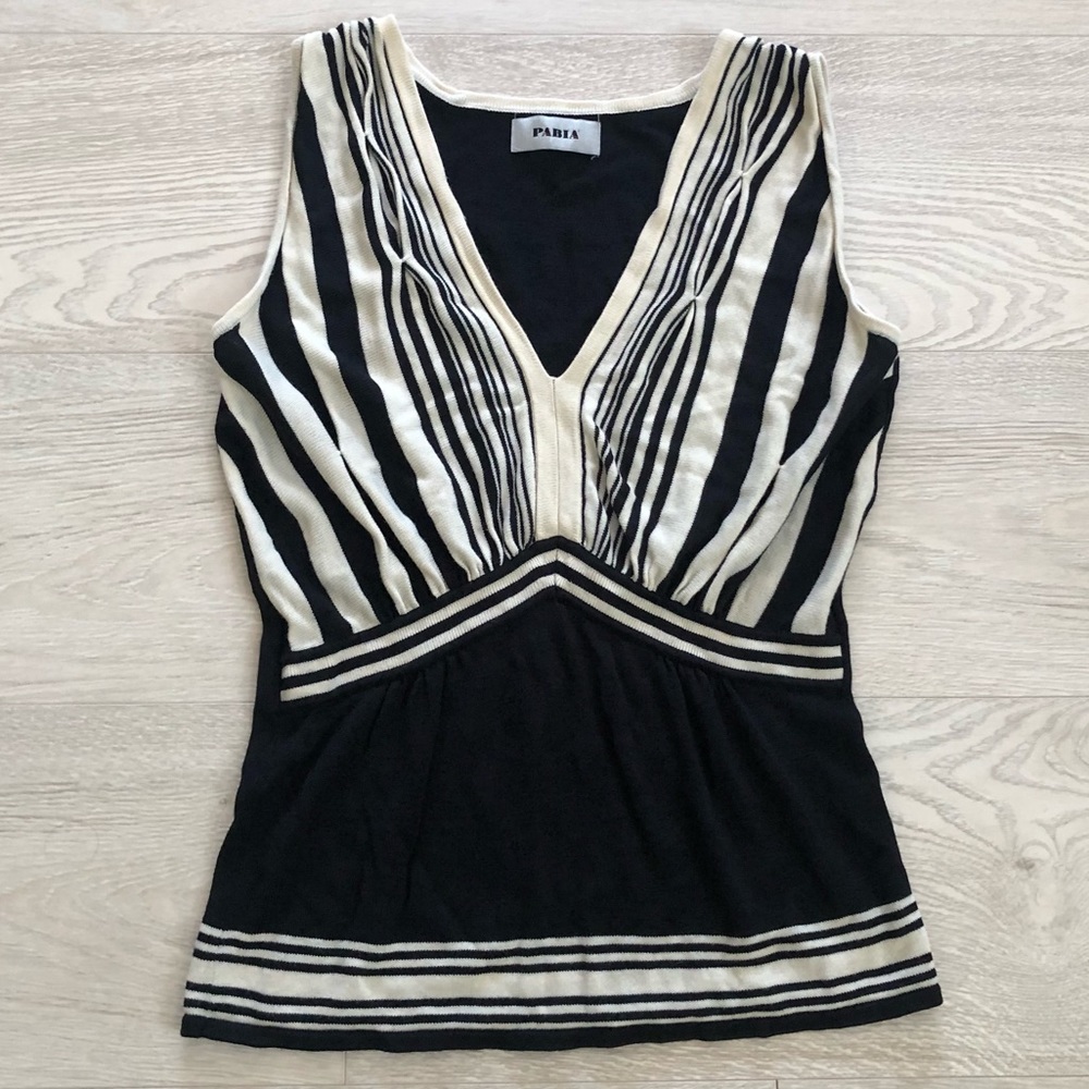 Pabia European Knit V-Neck Striped Sleeveless Top